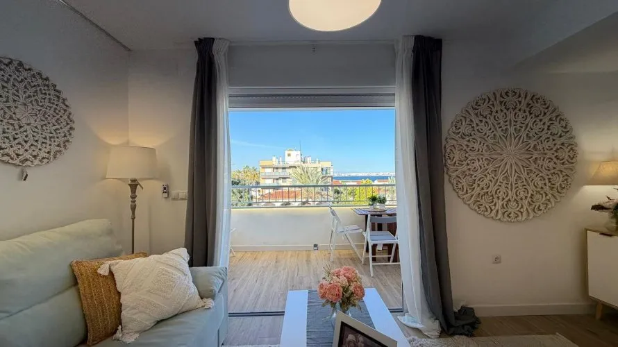 Apartamento de 3 dormitorios en Torrevieja, Spain No. 231 № 19