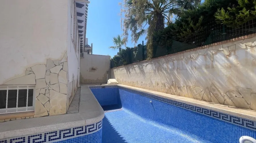Сasa de 5 dormitorios en Torrevieja, Spain No. 802 № 26