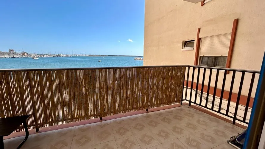 Apartamento de 2 dormitorios en Torrevieja, Spain No. 150 № 4
