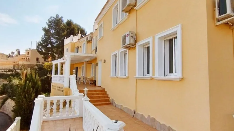Villa de 8 dormitorios en Maryvilla, Spain No. 408 № 1