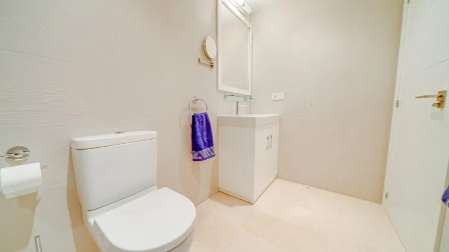 Apartamento de 2 dormitorios en Villajoyosa, Spain No. 411 № 21