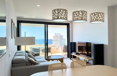 Apartamento de 3 dormitorios en Benidorm, Spain No. 1142
