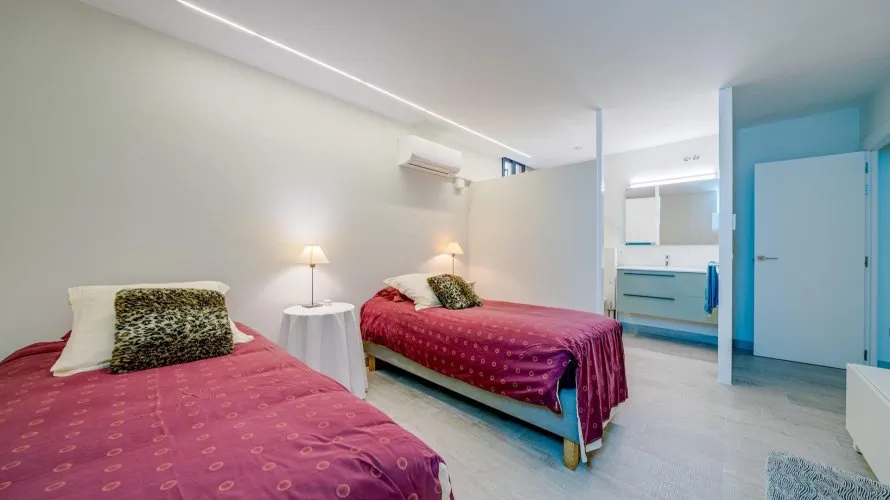 Villa de 5 dormitorios en Finestrat, Spain No. 458 № 22
