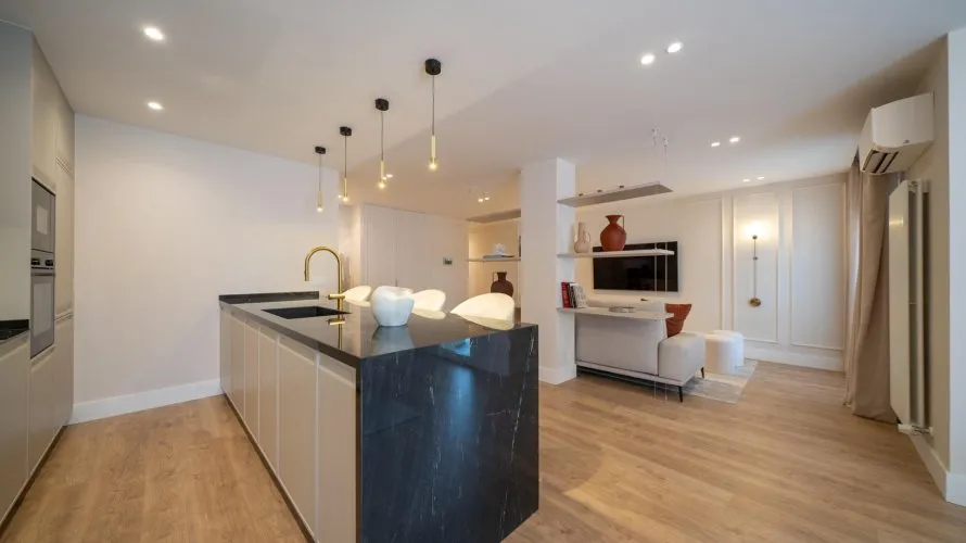 Apartamento de 3 dormitorios en Madrid, Spain No. 921 № 10