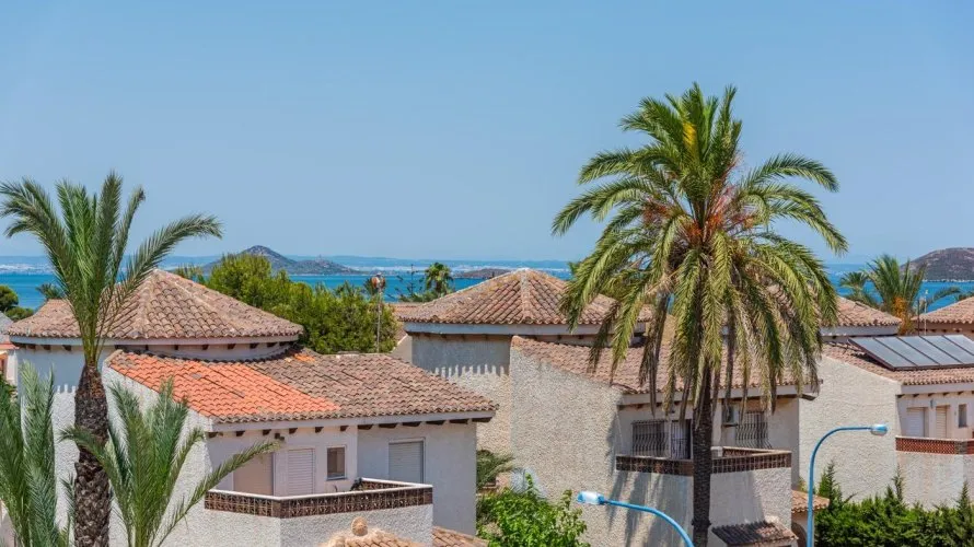 Villa de 3 dormitorios en Playa Honda, Spain No. 604 № 6
