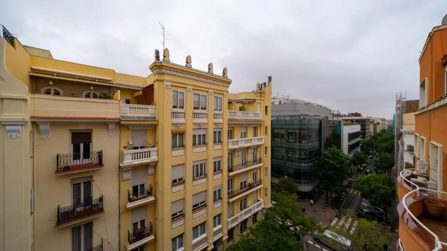 Apartamento de 3 dormitorios en Madrid, Spain No. 158 № 17