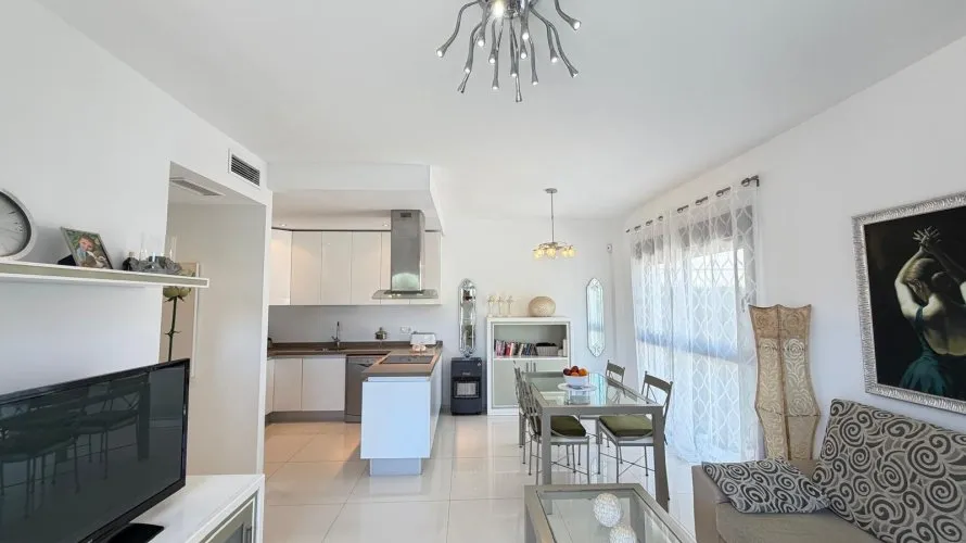 Villa de 4 dormitorios en Ciudad Quesada, Spain No. 1101 № 26