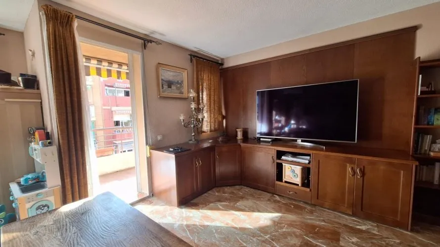 Apartamento de 3 dormitorios en Alicante, Spain No. 162 № 6
