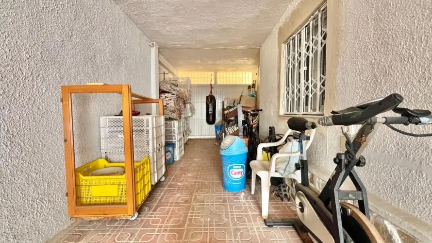 Apartamento de 2 dormitorios en Torrevieja, Spain No. 1056 № 24