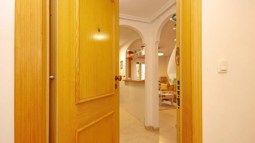 Apartamento de 1 dormitorio en Alicante, Spain No. 1120 № 4