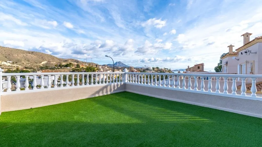Apartamento de 3 dormitorios en El Campello, Spain No. 237 № 2