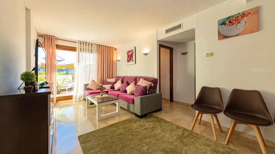 Apartamento de 2 dormitorios en Torrevieja, Spain No. 541 № 14
