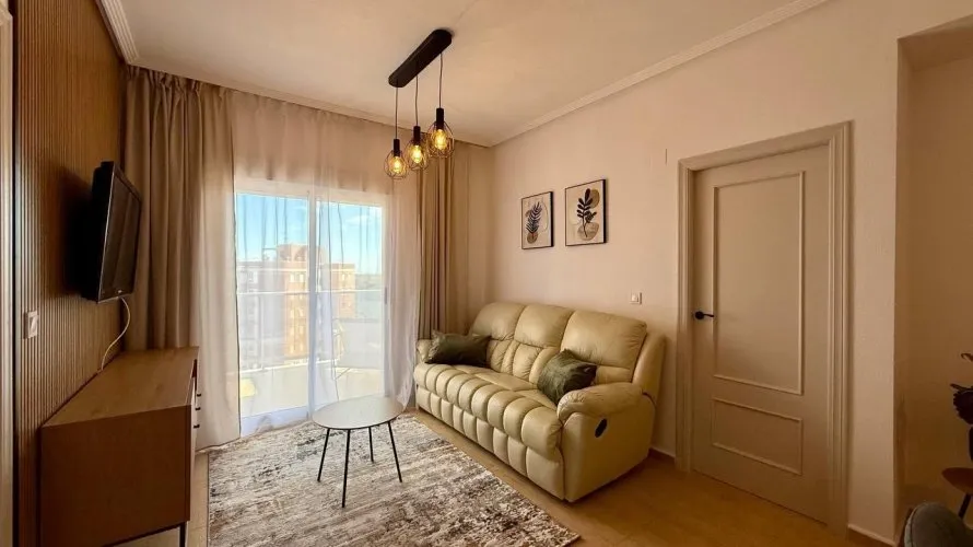 Apartamento de 3 dormitorios en Guardamar del Segura, Spain No. 1007 № 8