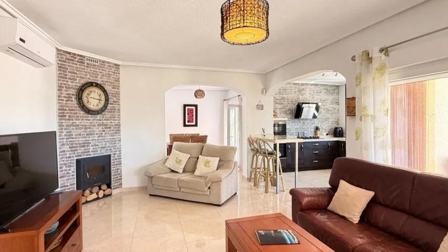 Villa de 5 dormitorios en Ciudad Quesada, Spain No. 1082 № 27