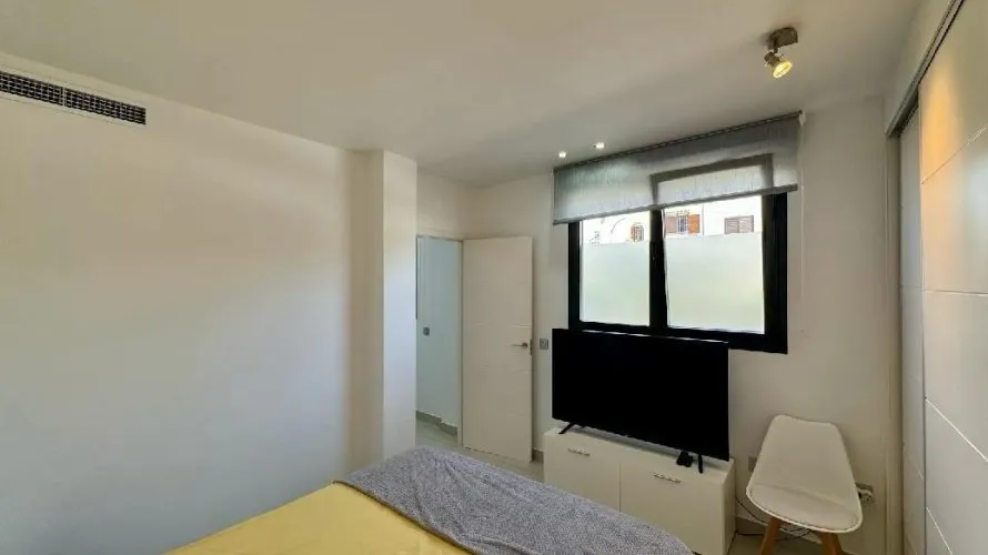 Apartamento de 2 dormitorios en Torrevieja, Spain No. 739 № 6