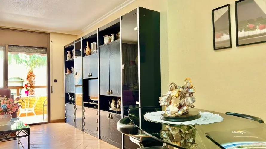 Apartamento de 3 dormitorios en Torrevieja, Spain No. 156 № 11