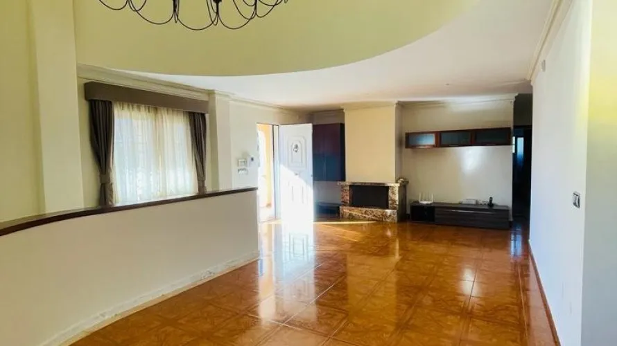 Villa de 4 dormitorios en Torrevieja, Spain No. 99 № 5