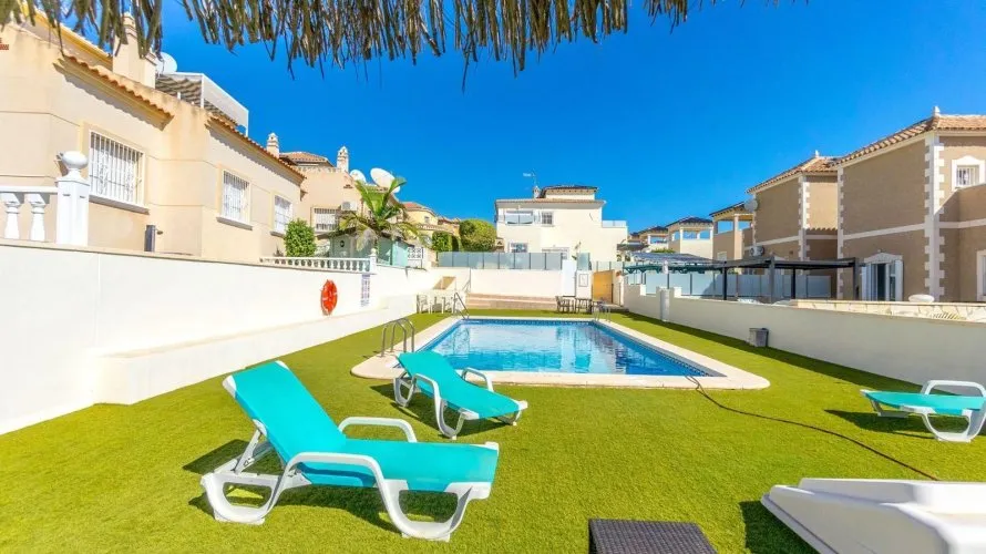 Сasa de 105m² en Campoamor, Spain No. 957 № 4