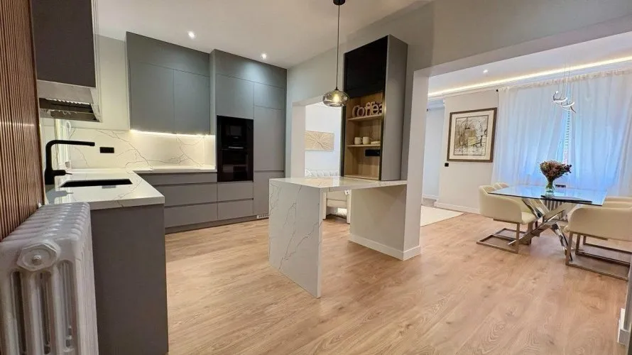 Apartamento de 2 dormitorios en Madrid, Spain No. 1033 № 3