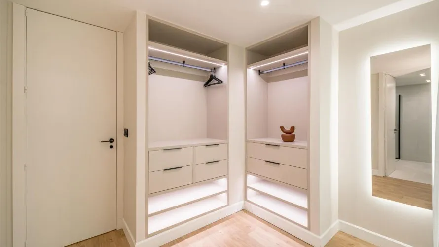 Apartamento de 2 dormitorios en Madrid, Spain No. 635 № 8