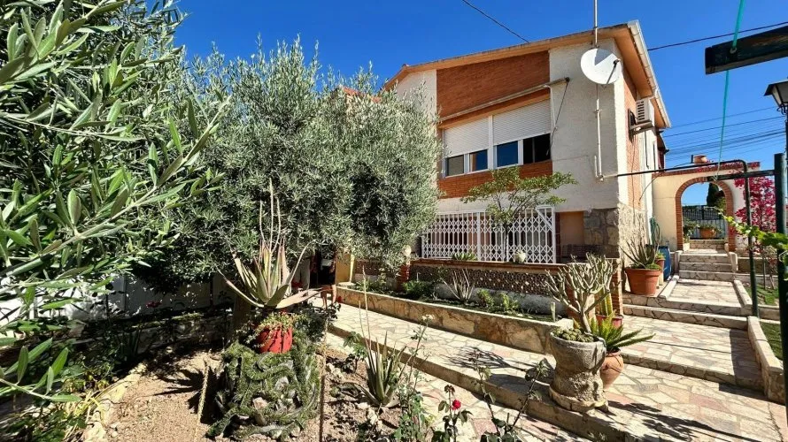 Apartamento de 4 dormitorios en La Nucia, Spain No. 1342 № 9