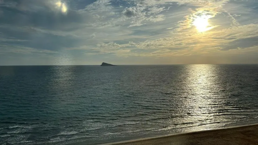 Apartamento de 2 dormitorios en Benidorm, Spain No. 652 № 25