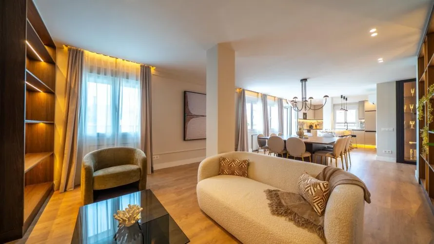 Apartamento de 3 dormitorios en Madrid, Spain No. 1134 № 4