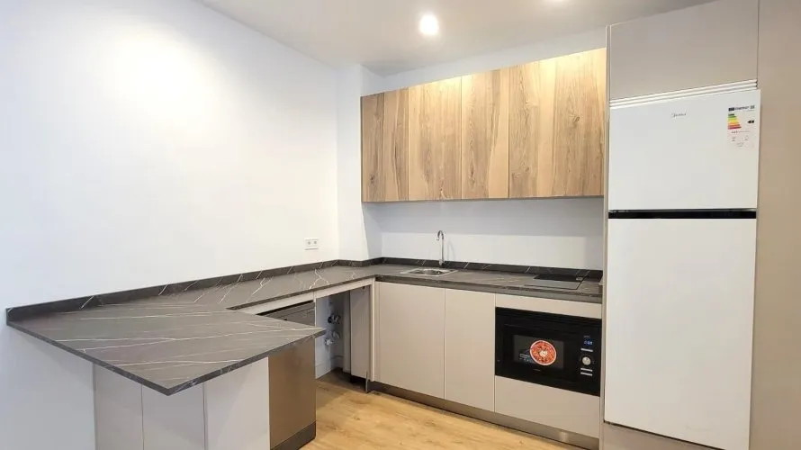 Apartamento de 1 dormitorio en Madrid, Spain No. 598 № 2