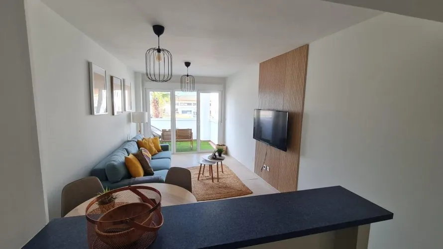 Apartamento de 2 dormitorios en Alicante, Spain No. 1246 № 16