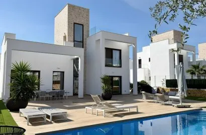 Villa de 5 dormitorios en Finestrat, Spain No. 1035