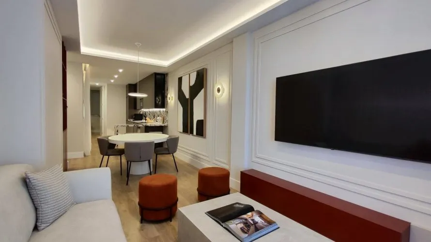 Apartamento de 2 dormitorios en Madrid, Spain No. 643 № 4