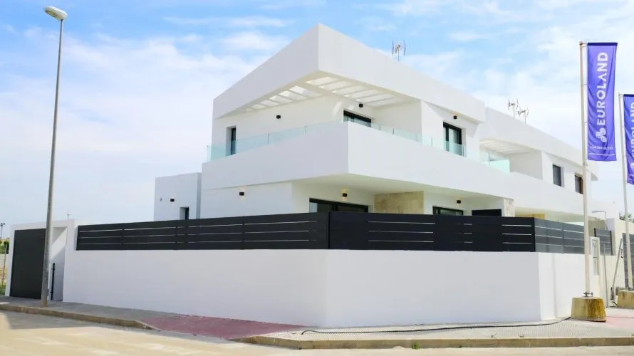 Villa de 3 dormitorios en Dolores, Spain No. 145 № 1