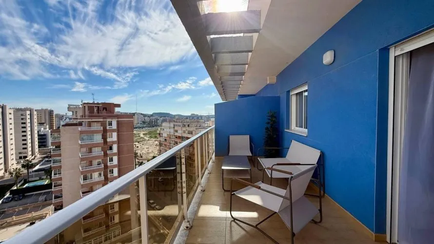 Apartamento de 3 dormitorios en Guardamar del Segura, Spain No. 1007 № 2