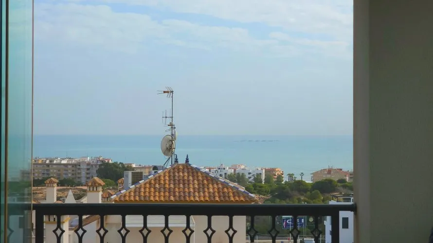 Apartamento de 3 dormitorios en Guardamar del Segura, Spain No. 633 № 19