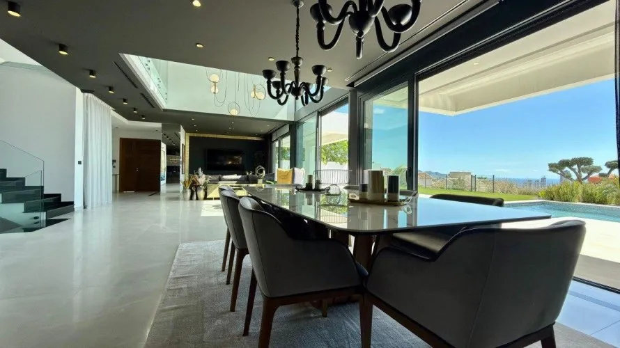 Villa de 890m² en Benidorm, Spain No. 832 № 9