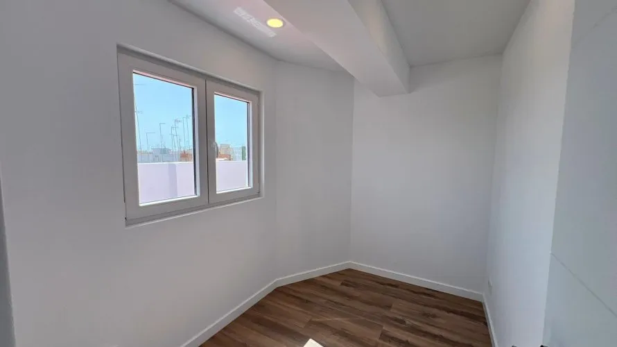 Ático de 1 dormitorio en Manises, Spain No. 1424 № 19