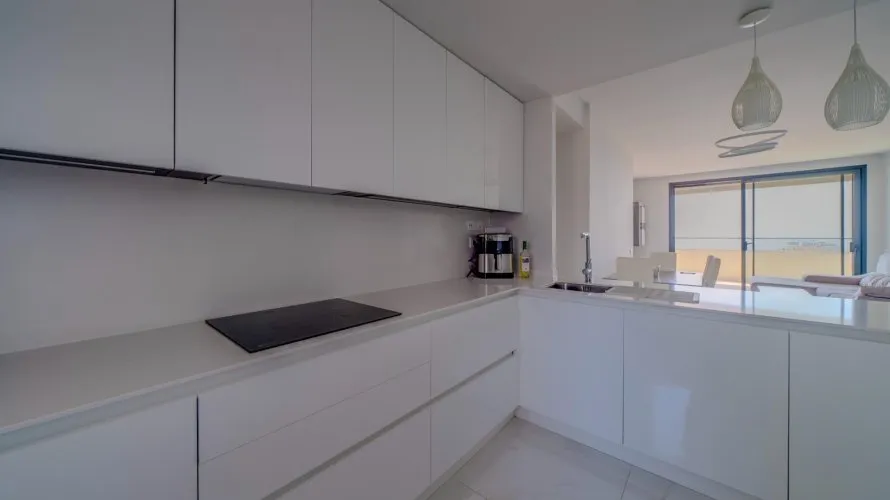Apartamento de 2 dormitorios en Benidorm, Spain No. 1281 № 10
