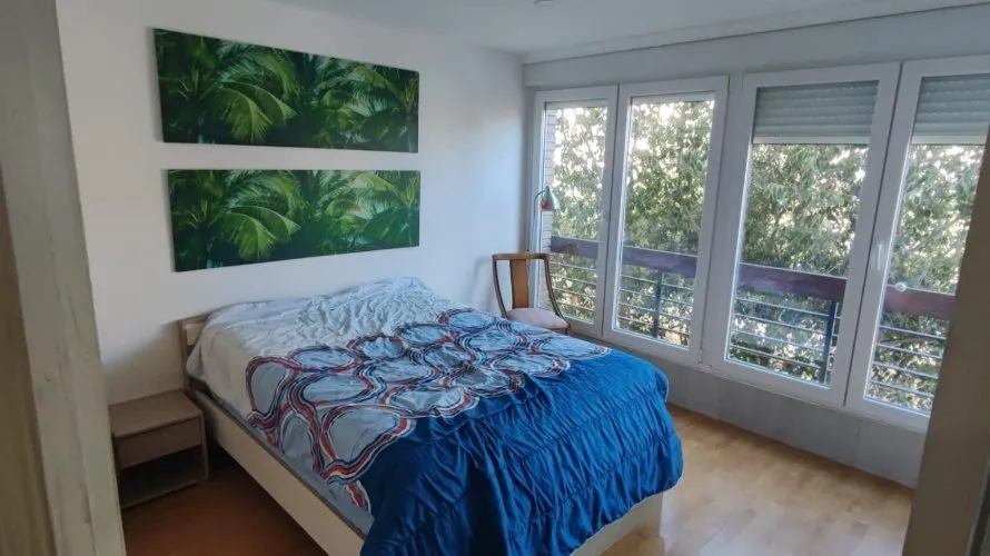 Apartamento de 2 dormitorios en Alicante, Spain No. 899 № 3