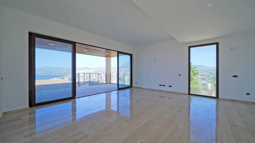 Apartamento de 4 dormitorios en Benidorm, Spain No. 459 № 18