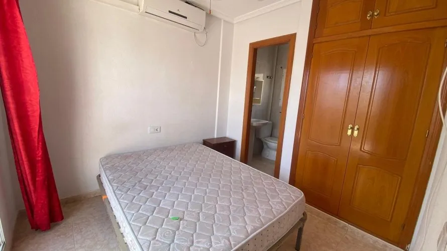 Сasa de 3 dormitorios en Torrevieja, Spain No. 1135 № 5