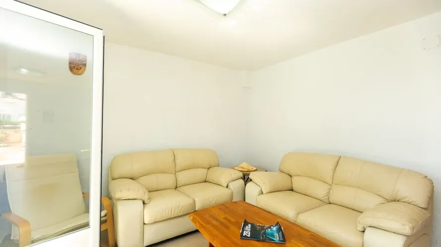 Villa de 293m² en La Zenia, Spain No. 1381 № 13
