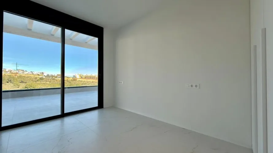 Apartamento de 2 dormitorios en Finestrat, Spain No. 979 № 12