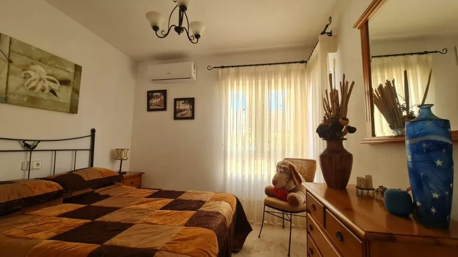 Villa de 124m² en Alicante, Spain No. 966 № 19