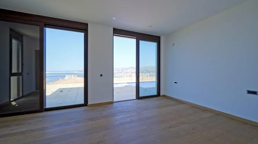 Apartamento de 4 dormitorios en Benidorm, Spain No. 459 № 16