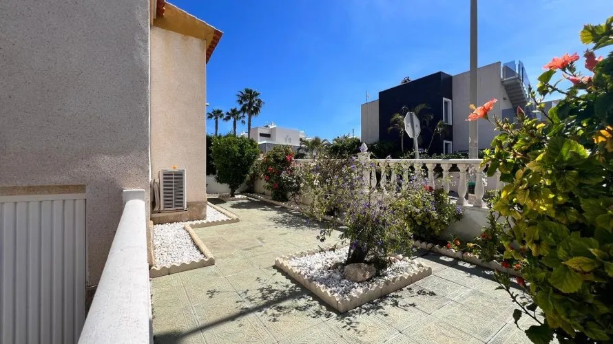 Сasa de 132m² en Torrevieja, Spain No. 884 № 22