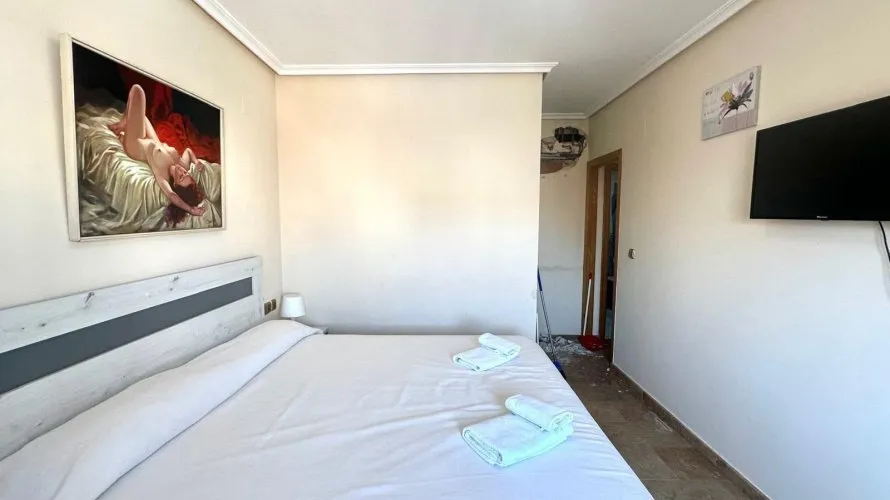 Apartamento de 4 dormitorios en Torrevieja, Spain No. 765 № 22
