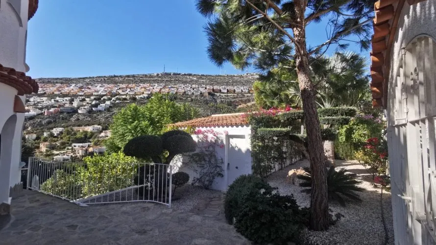 Villa de 4 dormitorios en Benitachell, Spain No. 1250