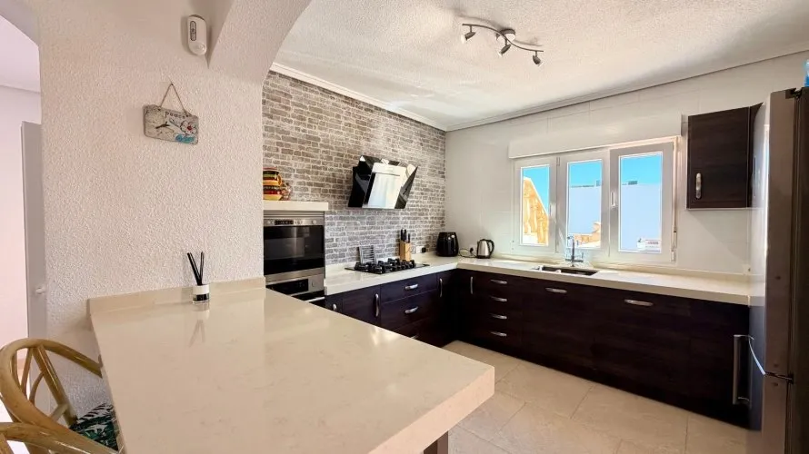 Villa de 5 dormitorios en Ciudad Quesada, Spain No. 1082 № 24