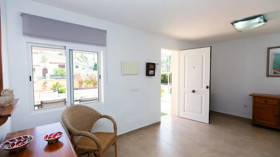 Villa de 293m² en La Zenia, Spain No. 1381 № 7