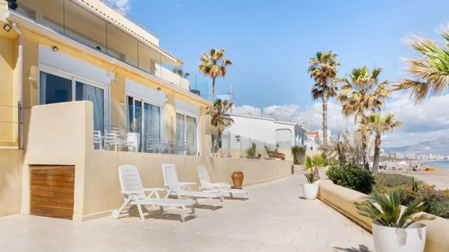 Villa de 10 dormitorios en Cabo De Las Huertas, Spain No. 1228 № 1